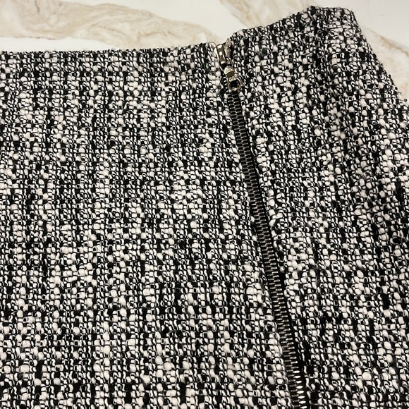 EUC Judith & Charles skirt - Picture 2 of 9